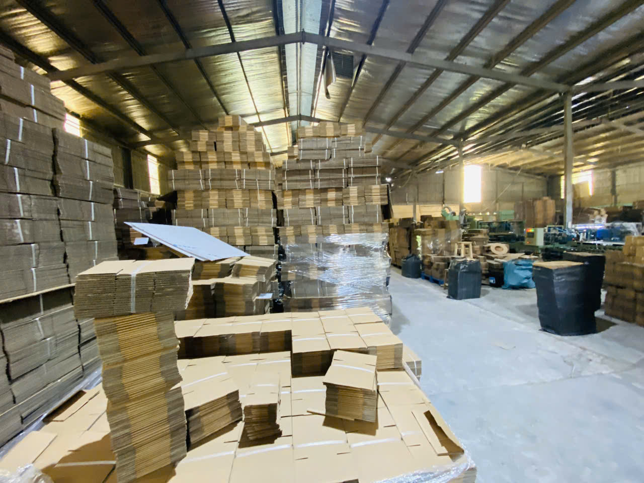 Kho phoi hop carton 20x12x12 xep tren pallet tai Bao Bi 247